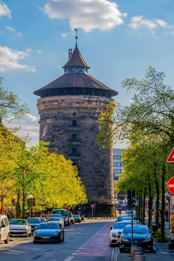 Ferienwohnung Am Spittlerturm Nürnberg Exterior foto