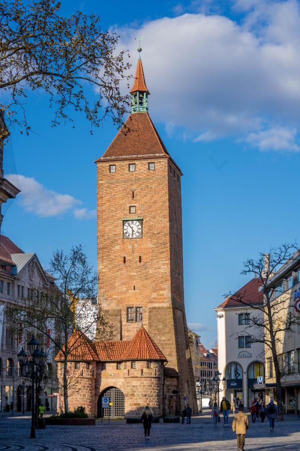 Ferienwohnung Am Spittlerturm Nürnberg Exterior foto